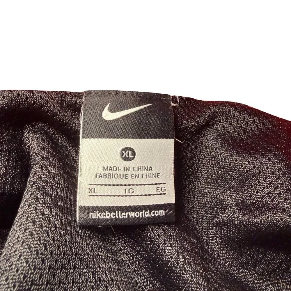NIKE SWIM TRUNKS MEN’S XL RED BLACK NETTED Hydra Void Sheds Water